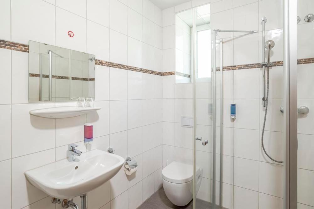 Heilbronner Hotel Am Schoenen Theater Kültér fotó